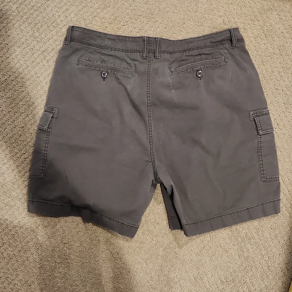 LL BEAN ladies DISTRESSED Favorite Fit shorts. Sz 16 - WORN ONCE - Picture 6 of 6